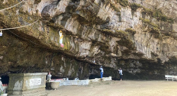 Chùa Hang Lý Sơn – “hang đá trời sinh” linh thiêng, huyền bí – VinWonders